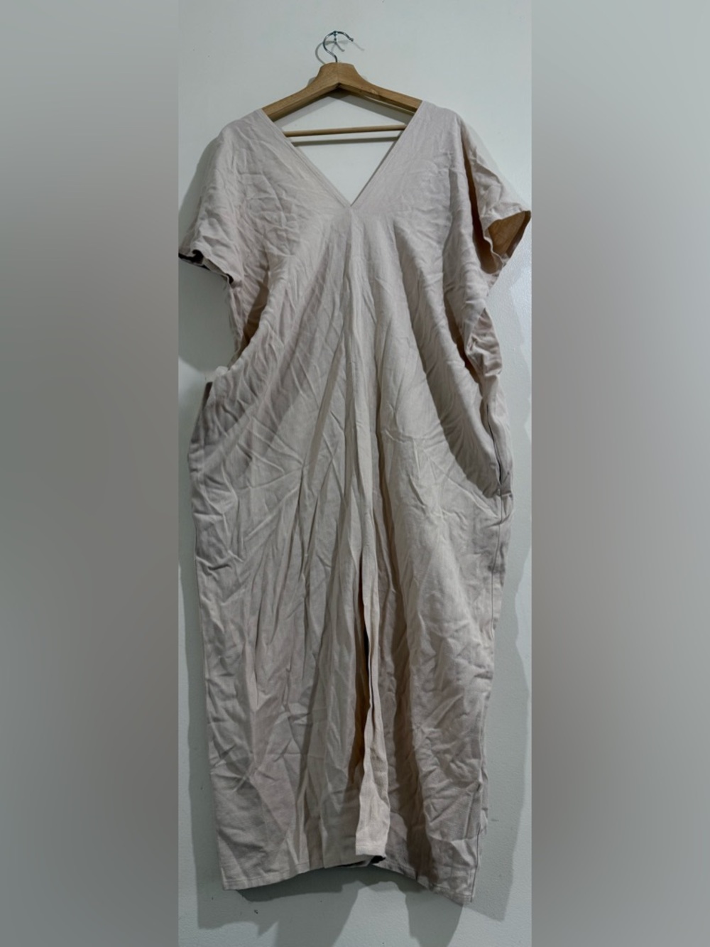THE PARLOUR Women's V-Neck Cream Maxi Dress with Pockets